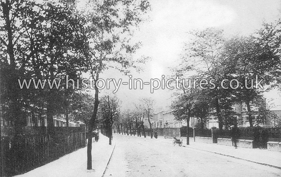 Old Fillebrook Road, Leytonstone, London. c.1906
